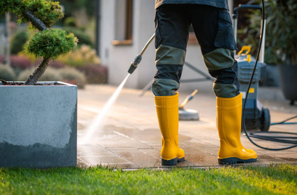 Fence Pressure Washing in Oatfield, OR